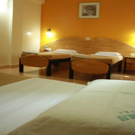 Tom'S Hotel Bangalore Eksteriør bilde