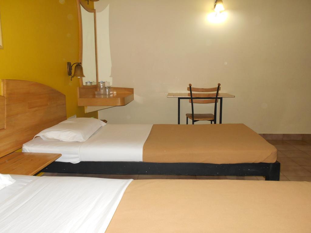 Tom'S Hotel Bangalore Rom bilde