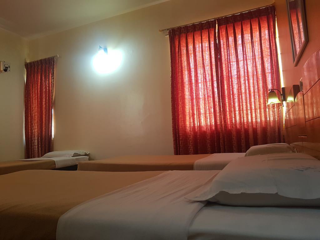 Tom'S Hotel Bangalore Eksteriør bilde