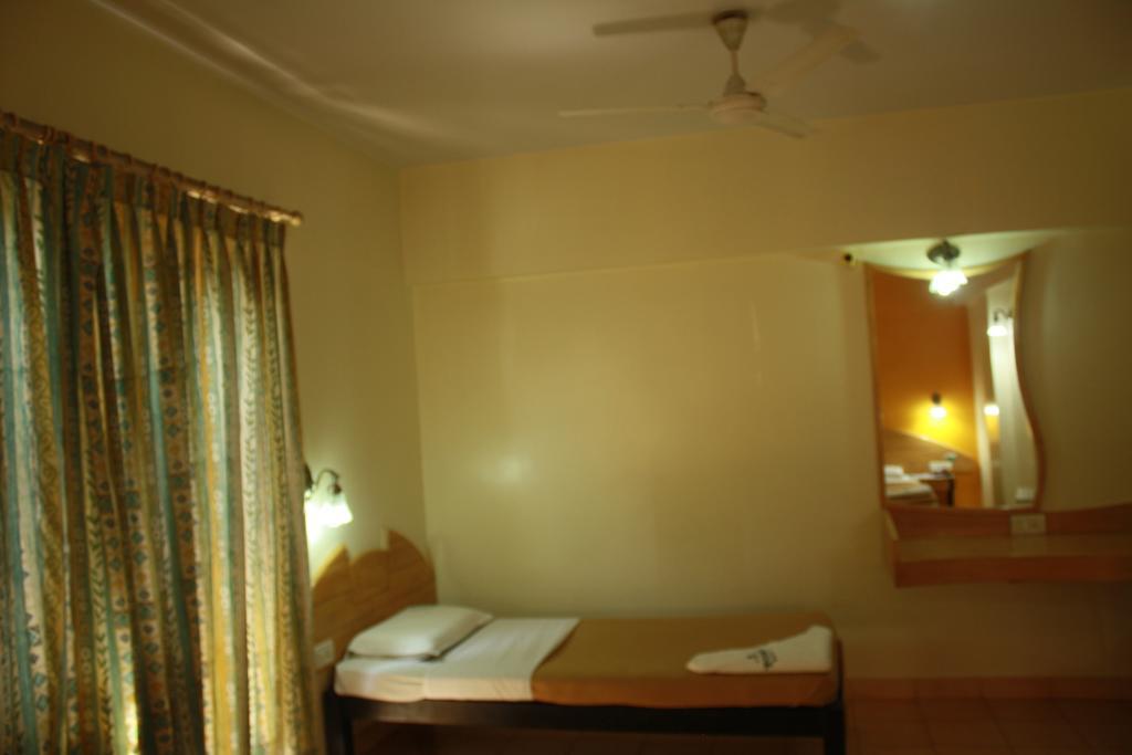 Tom'S Hotel Bangalore Eksteriør bilde