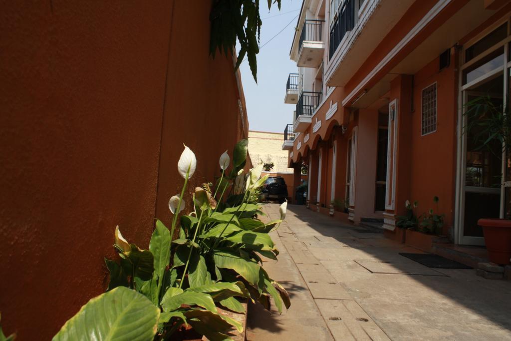 Tom'S Hotel Bangalore Eksteriør bilde
