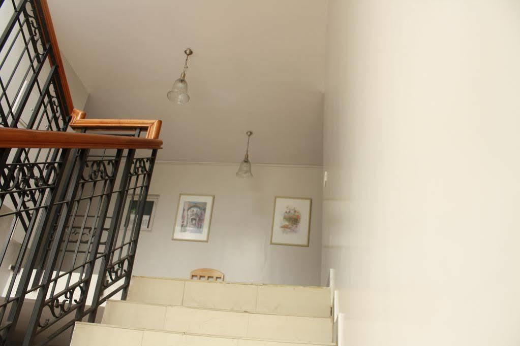 Tom'S Hotel Bangalore Eksteriør bilde
