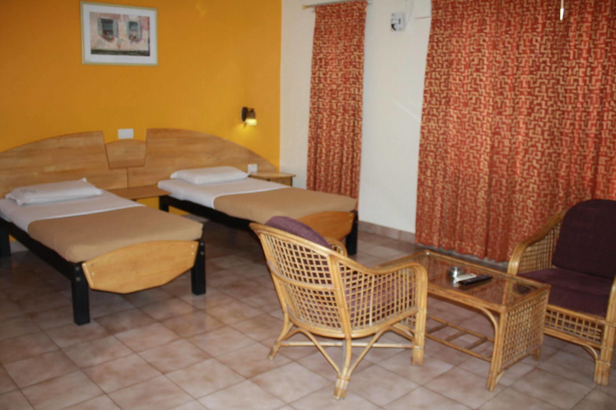 Tom'S Hotel Bangalore Eksteriør bilde