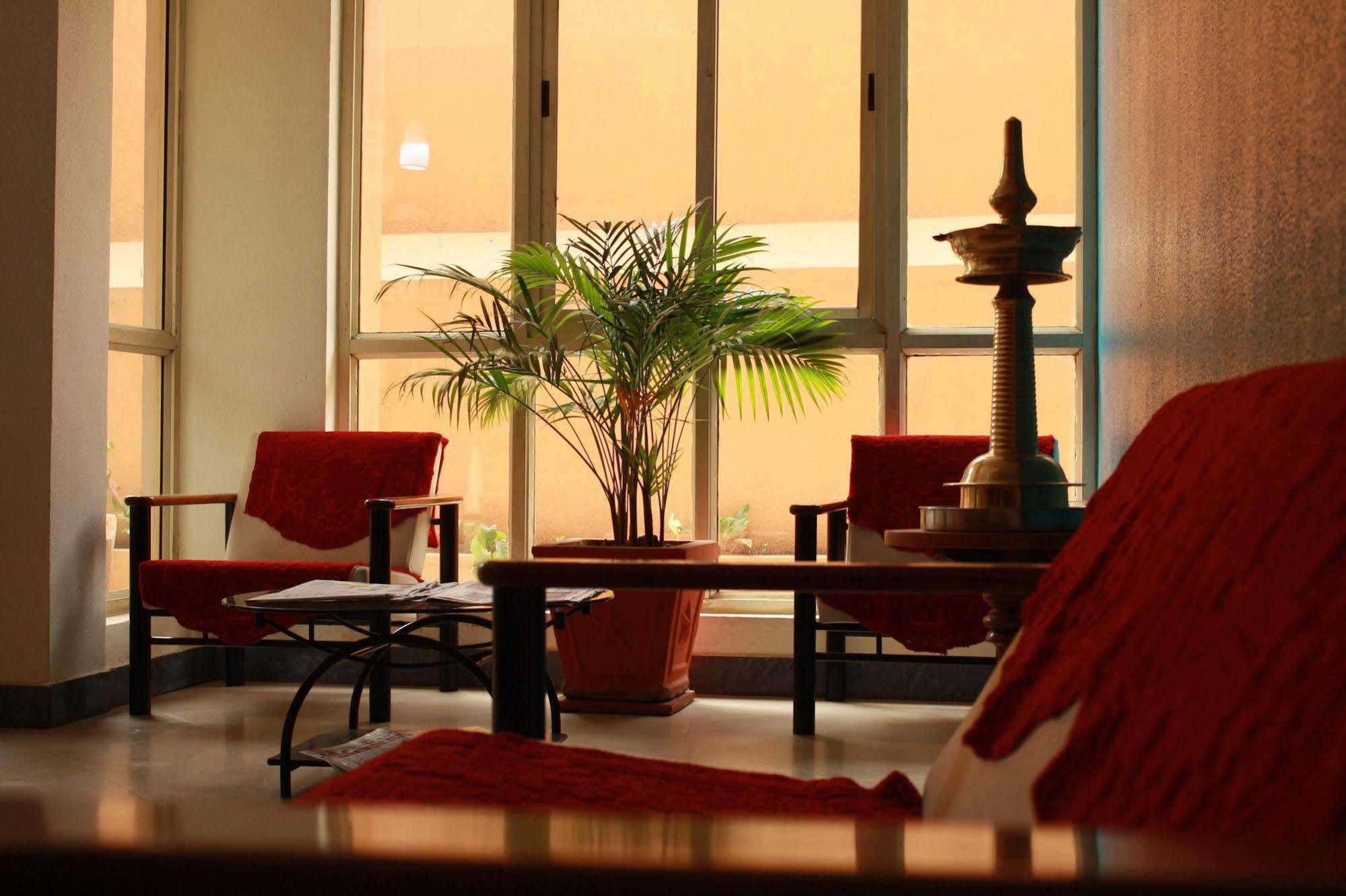 Tom'S Hotel Bangalore Eksteriør bilde
